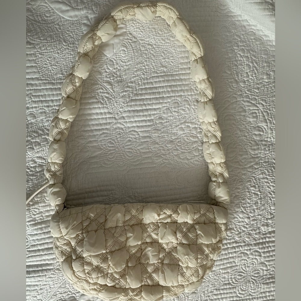 Elegant Cream Quilted Women's Bag